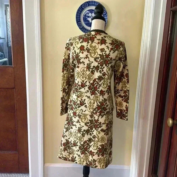 Siegel (German) | 60’s Virgin Wool Blend, 2-Piece Floral Skirt & Jacket Set - Picture 3 of 13